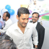 Mahesh Babu at Univercell Mobile Store Opening Stills | Picture 73054